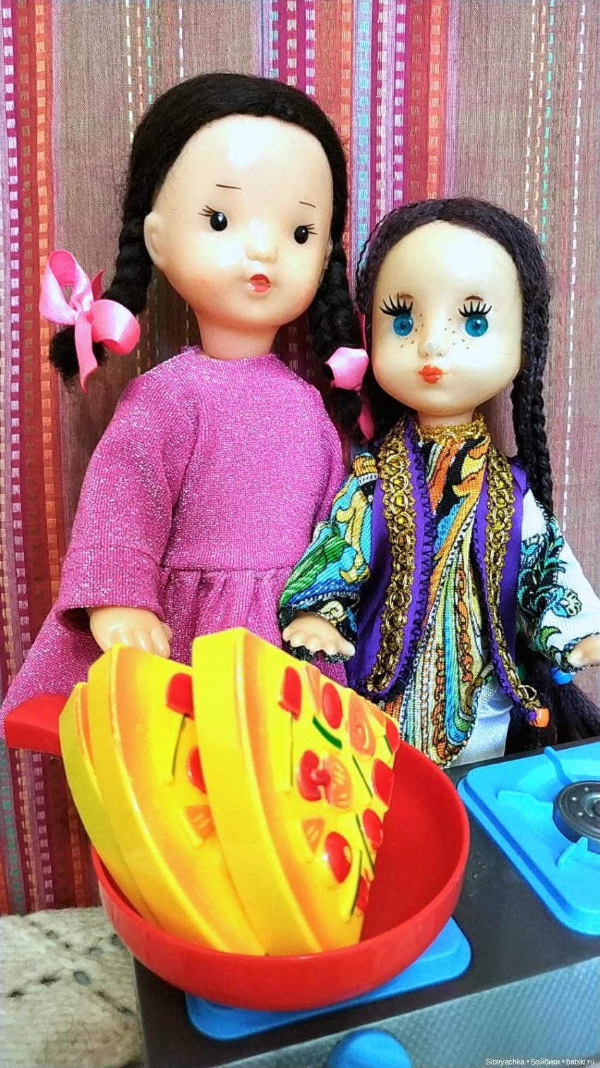 Первое знакомство Юляшки и Веты