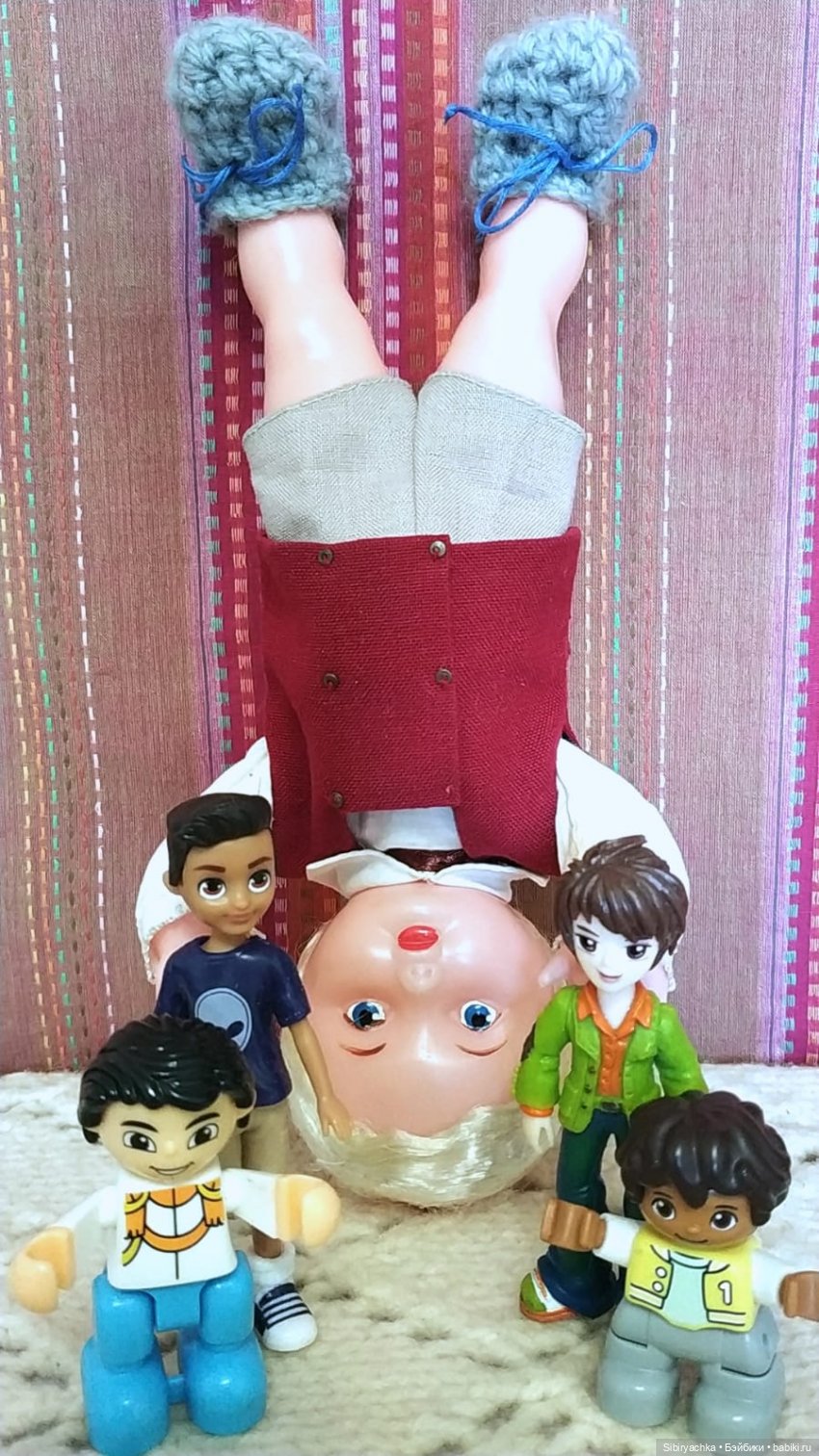 Мальчики тоже играют в куклы