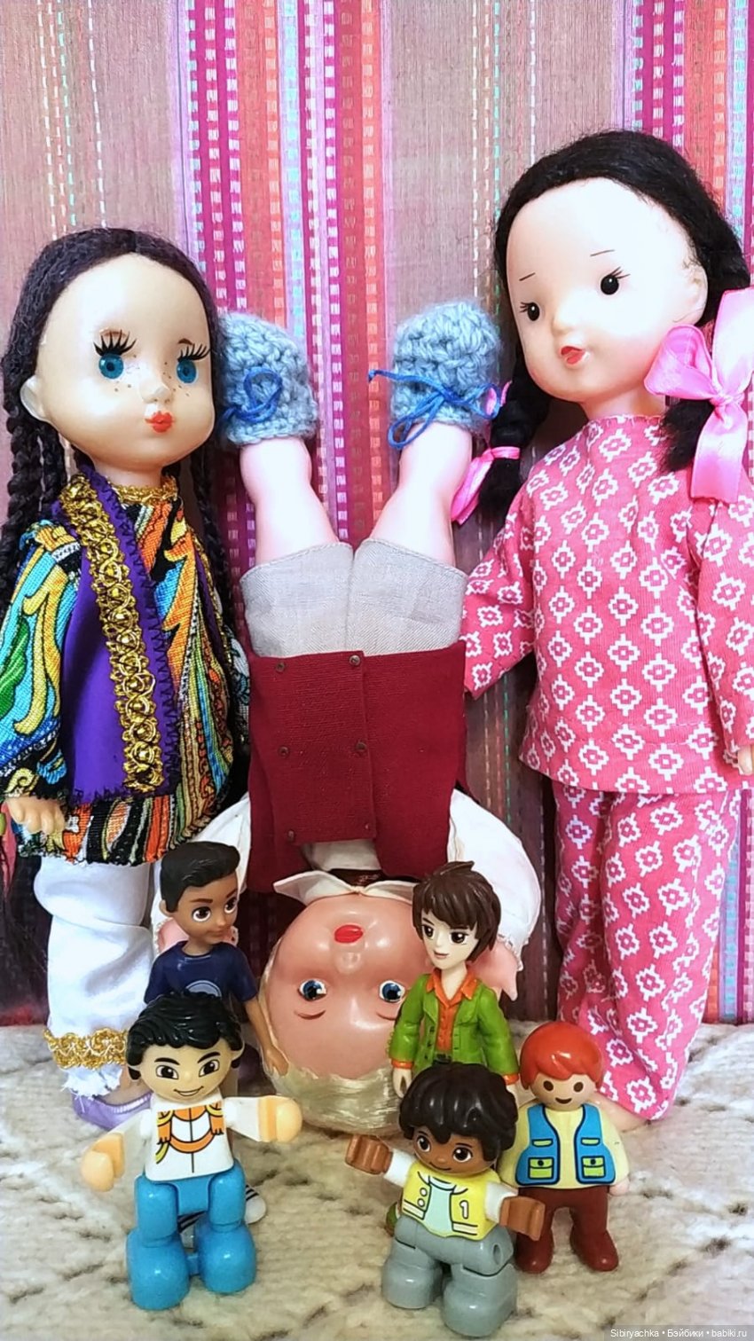 Мальчики тоже играют в куклы