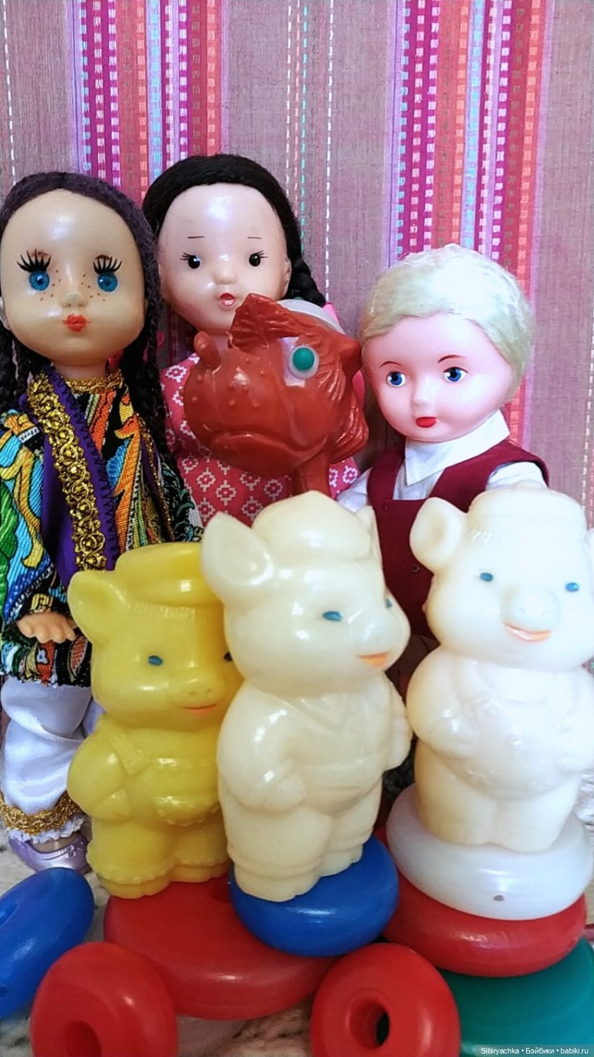 Юри, Вета и Юляшка встретились с игрушками своего детства