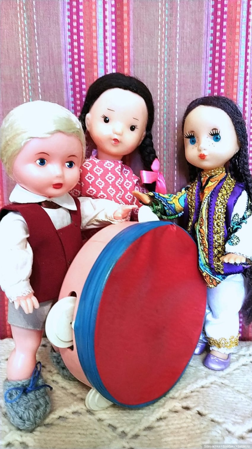 Юри, Вета и Юляшка встретились с игрушками своего детства