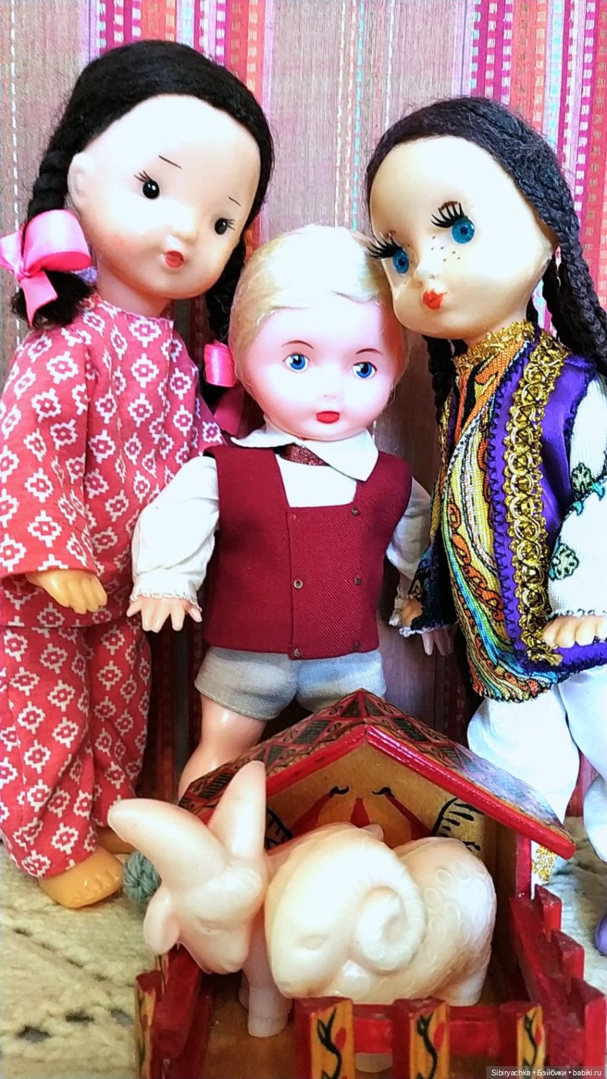 Юри, Вета и Юляшка встретились с игрушками своего детства