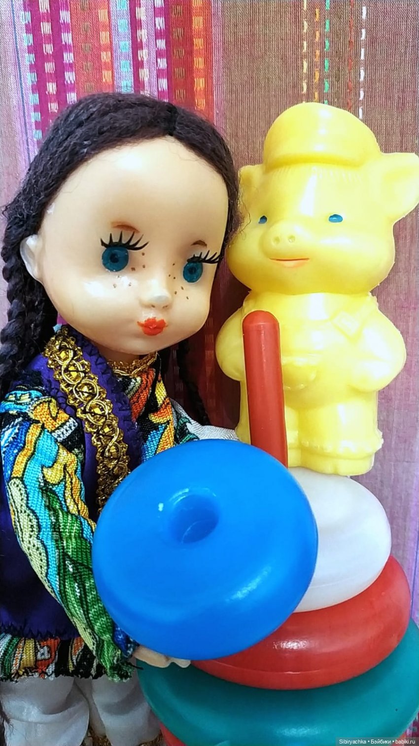 Юри, Вета и Юляшка встретились с игрушками своего детства