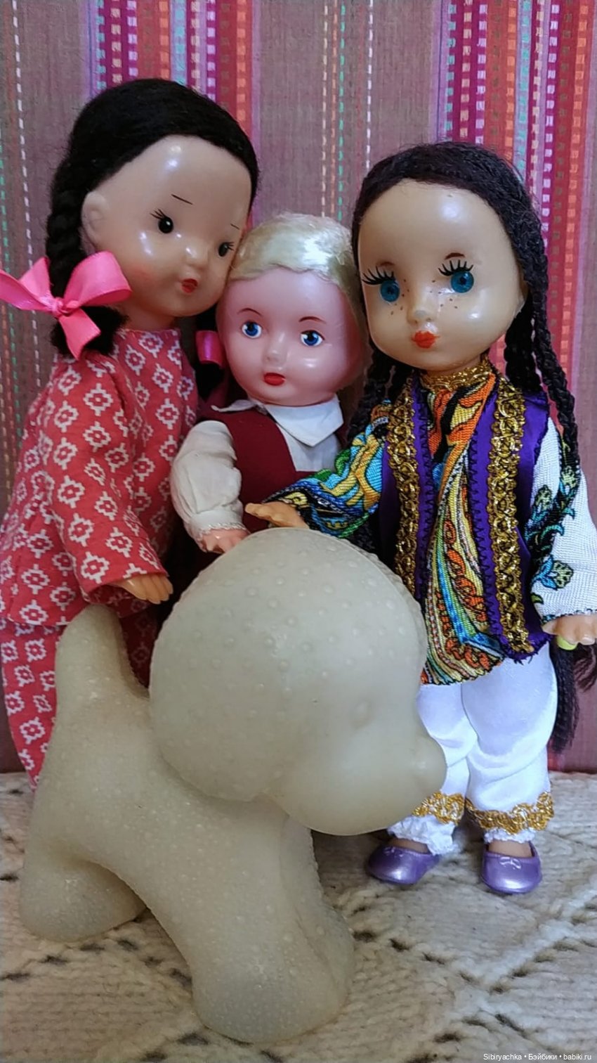 Юри, Вета и Юляшка встретились с игрушками своего детства