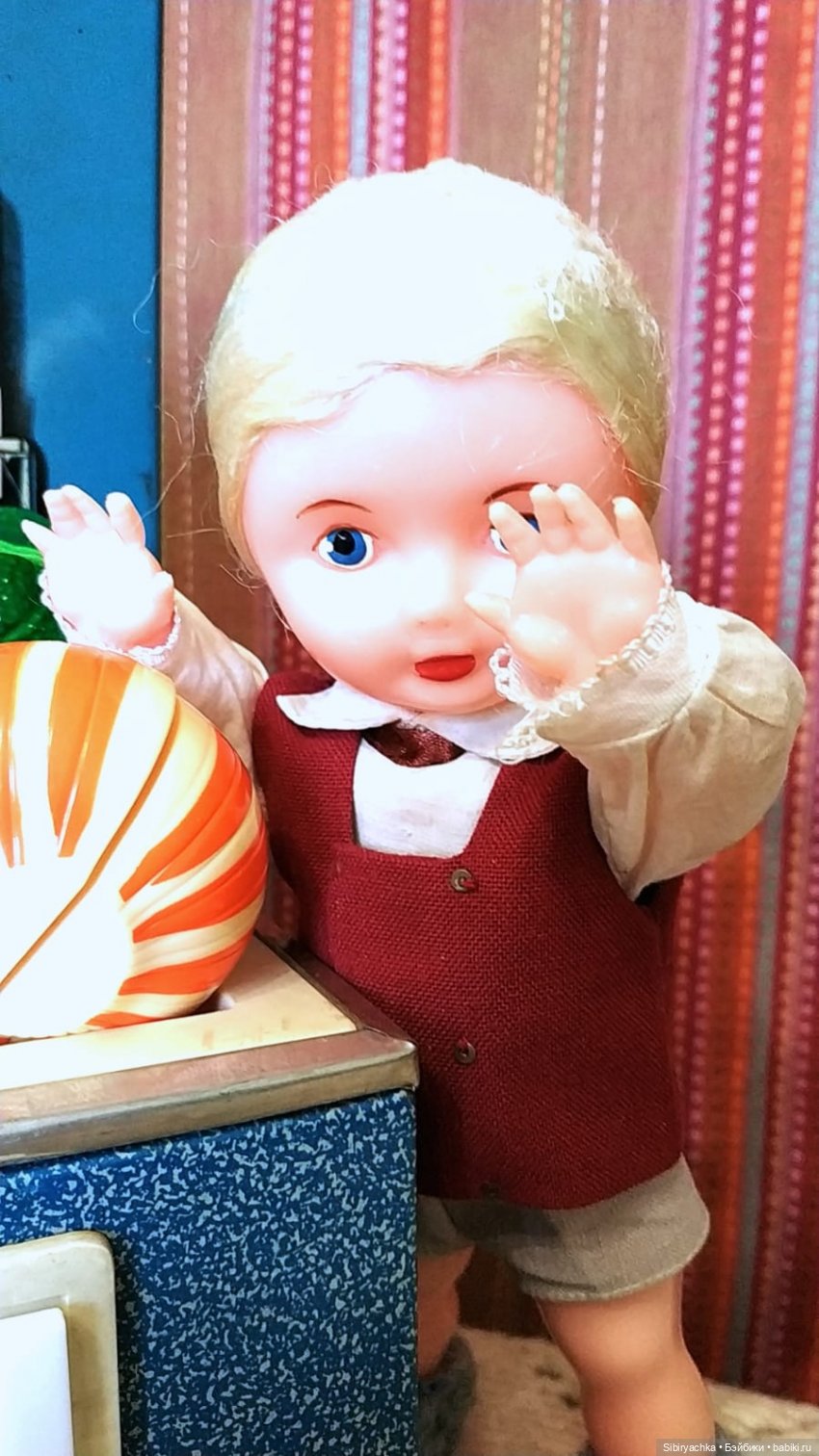 Приготовление обеда - нелёгкая задача для Юри