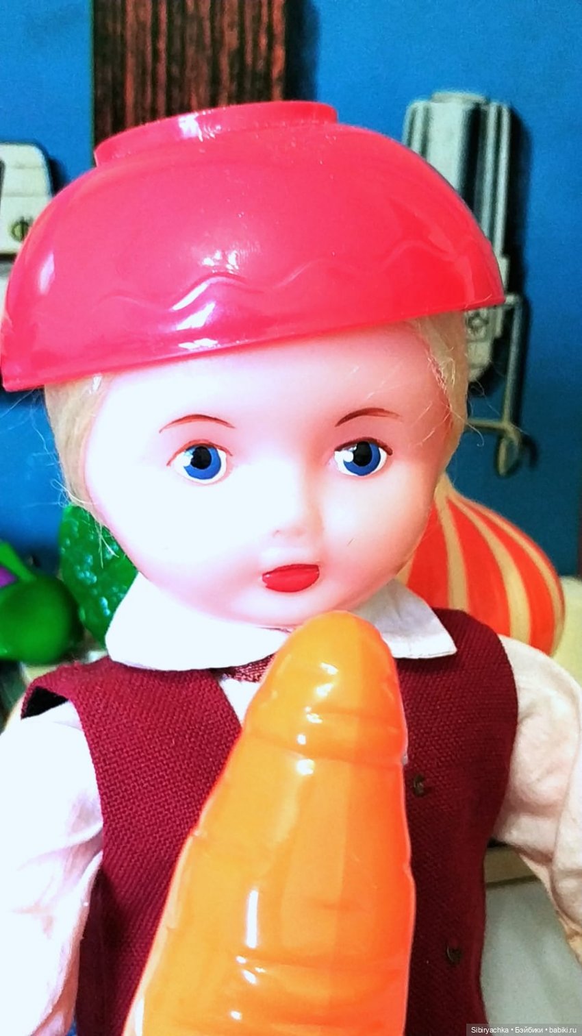 Приготовление обеда - нелёгкая задача для Юри