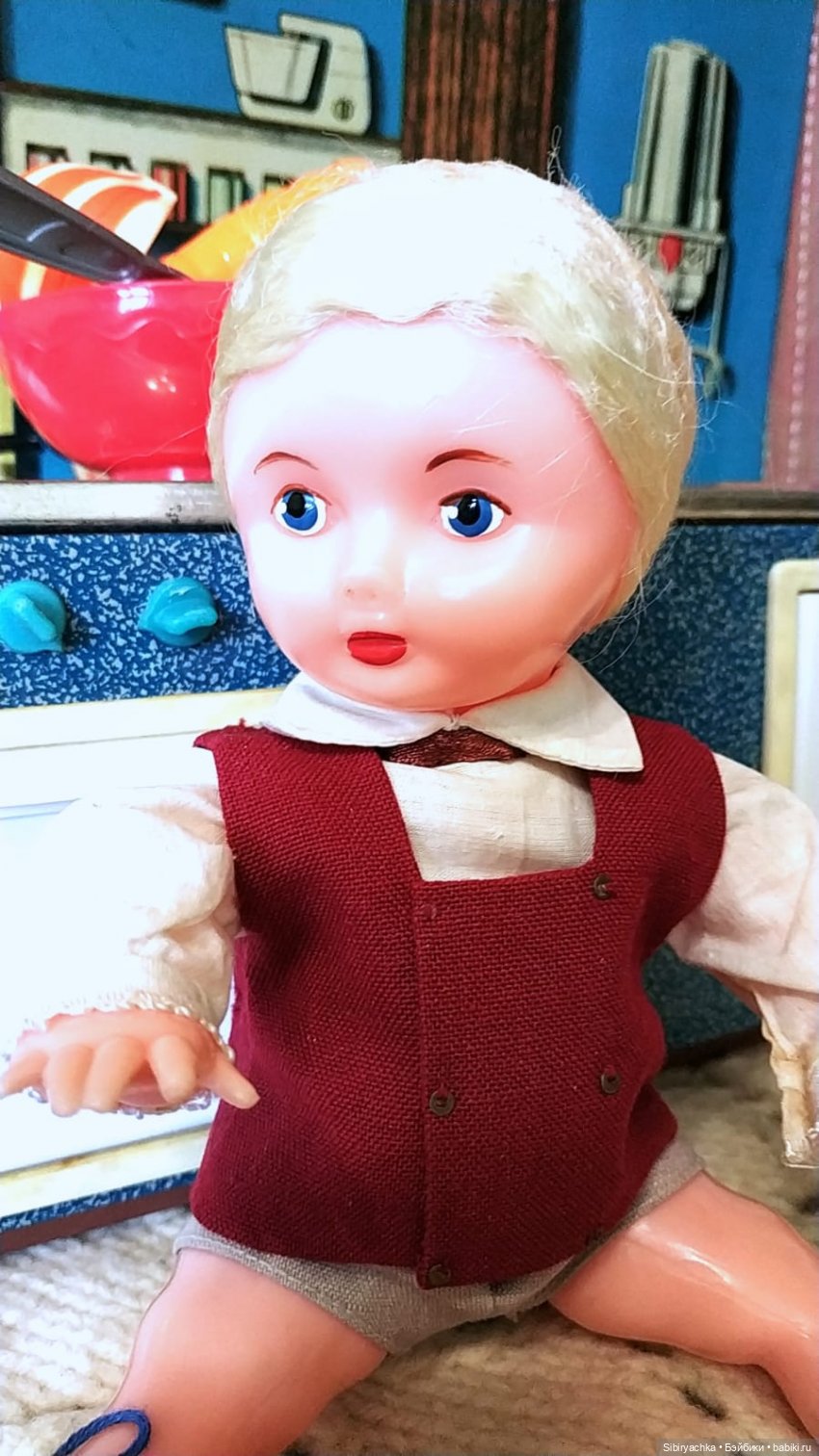 Приготовление обеда - нелёгкая задача для Юри