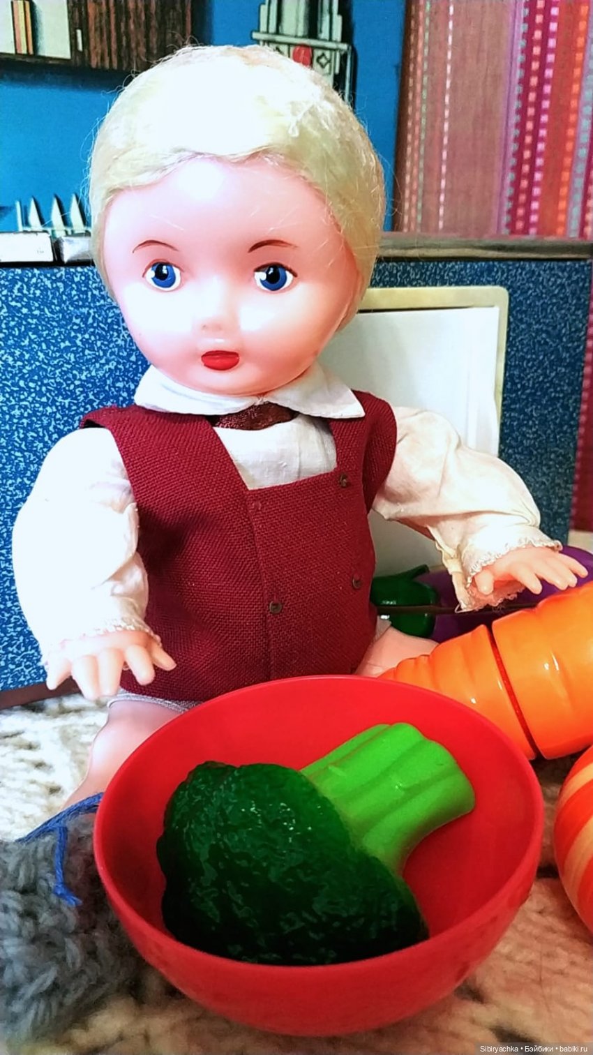 Приготовление обеда - нелёгкая задача для Юри