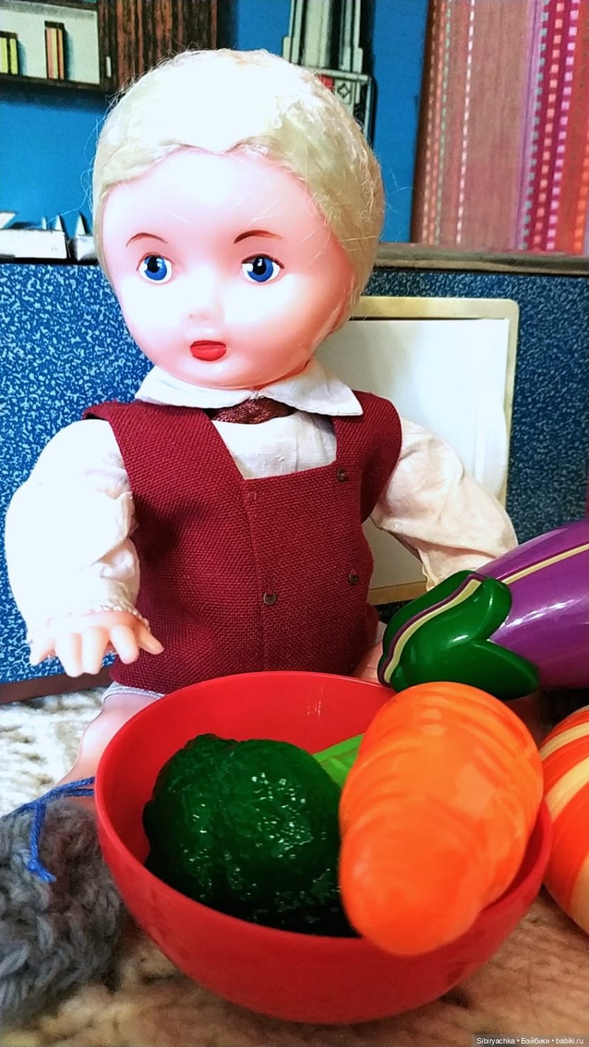 Приготовление обеда - нелёгкая задача для Юри