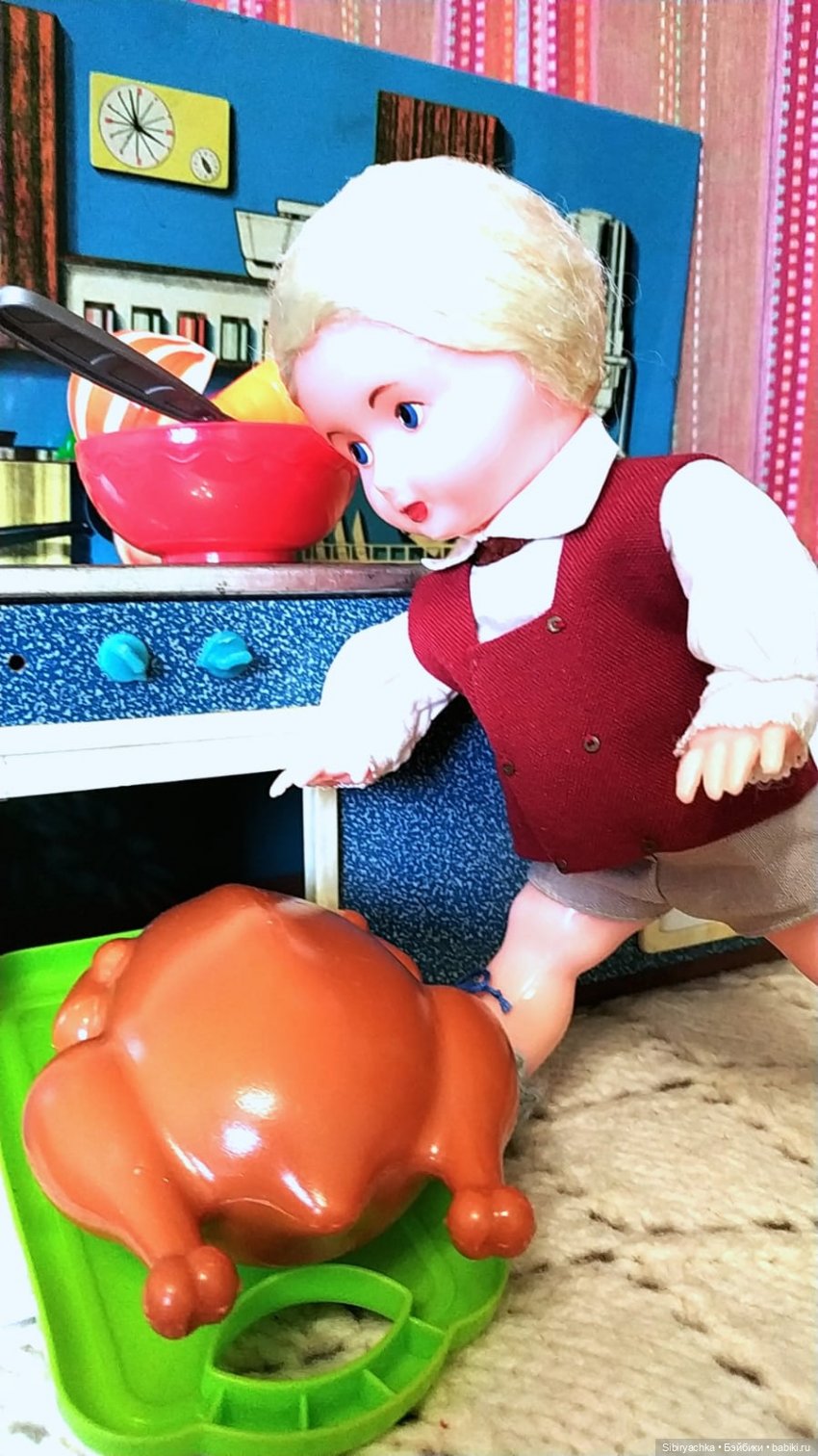 Приготовление обеда - нелёгкая задача для Юри