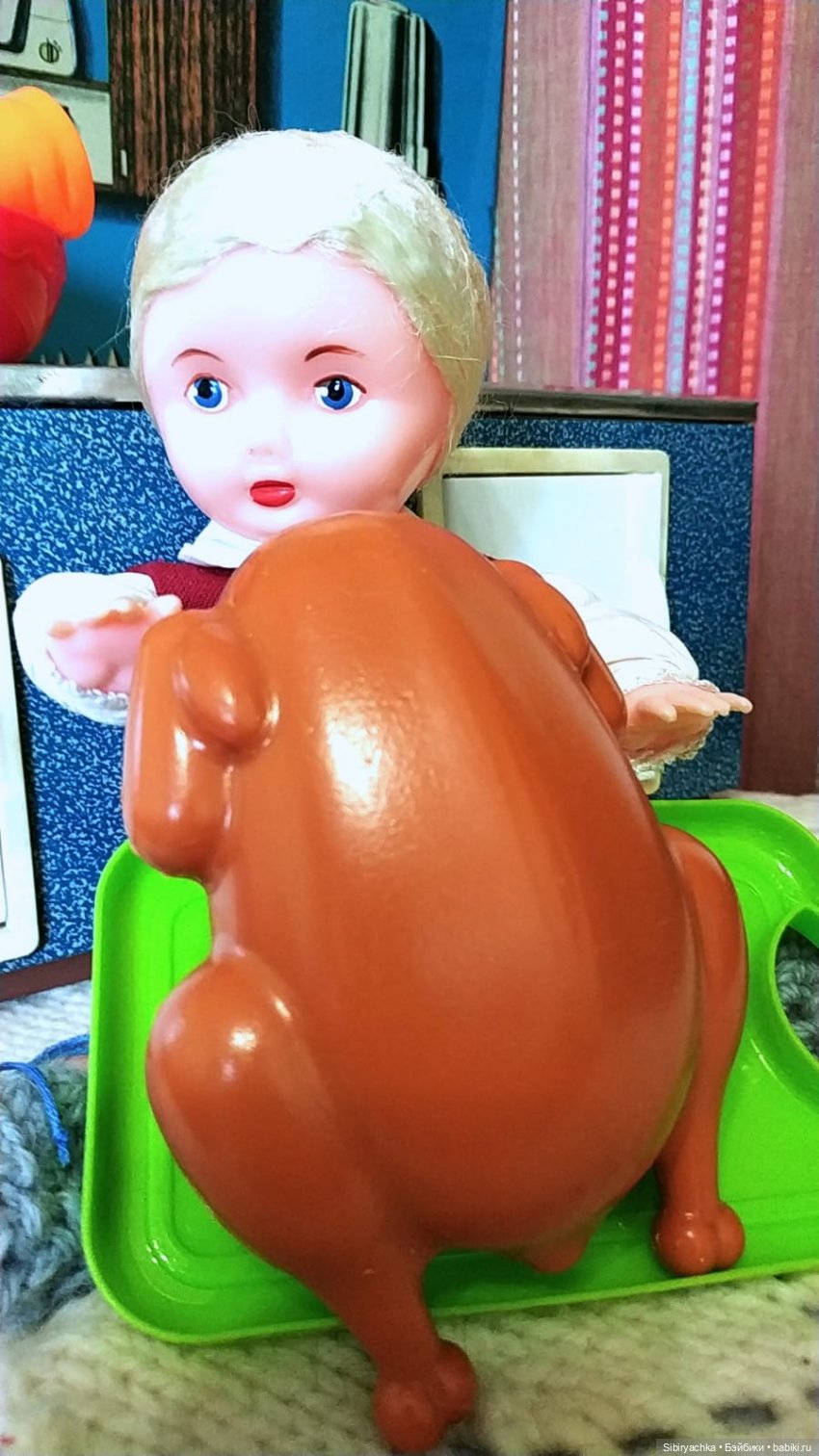 Приготовление обеда - нелёгкая задача для Юри