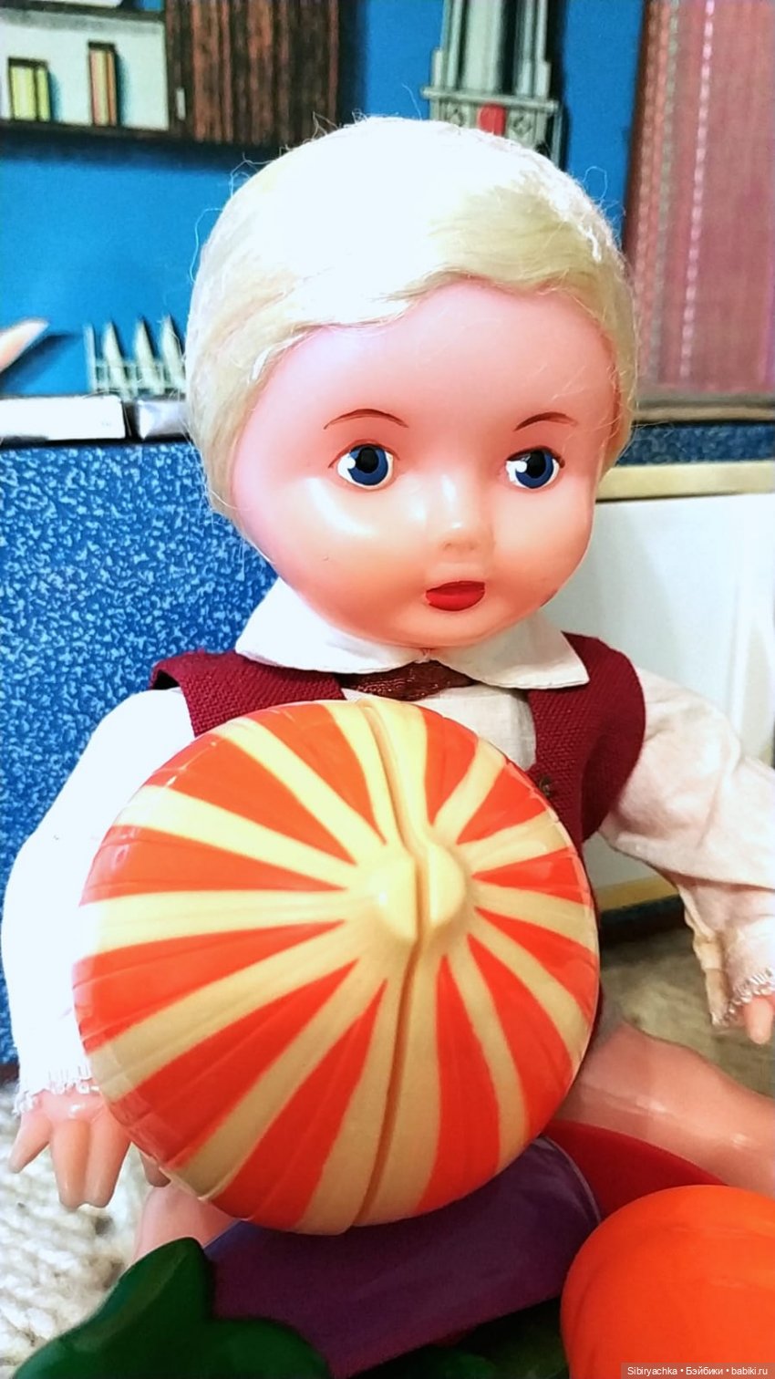 Приготовление обеда - нелёгкая задача для Юри