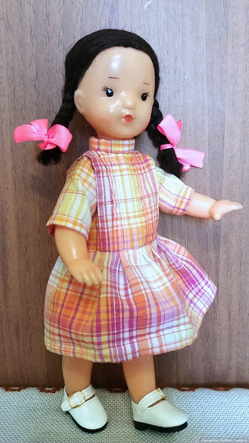 Новое платье Юляшки — Советские винтажные куклы (СССР): Ленигрушка (фото 7)