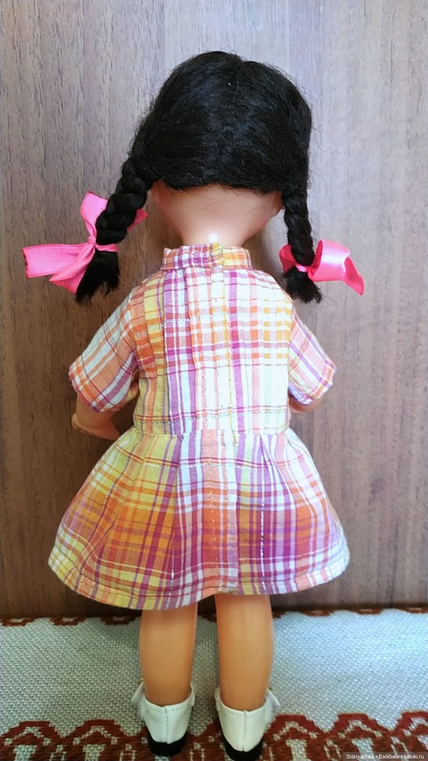 Новое платье Юляшки — Советские винтажные куклы (СССР): Ленигрушка (фото 6)