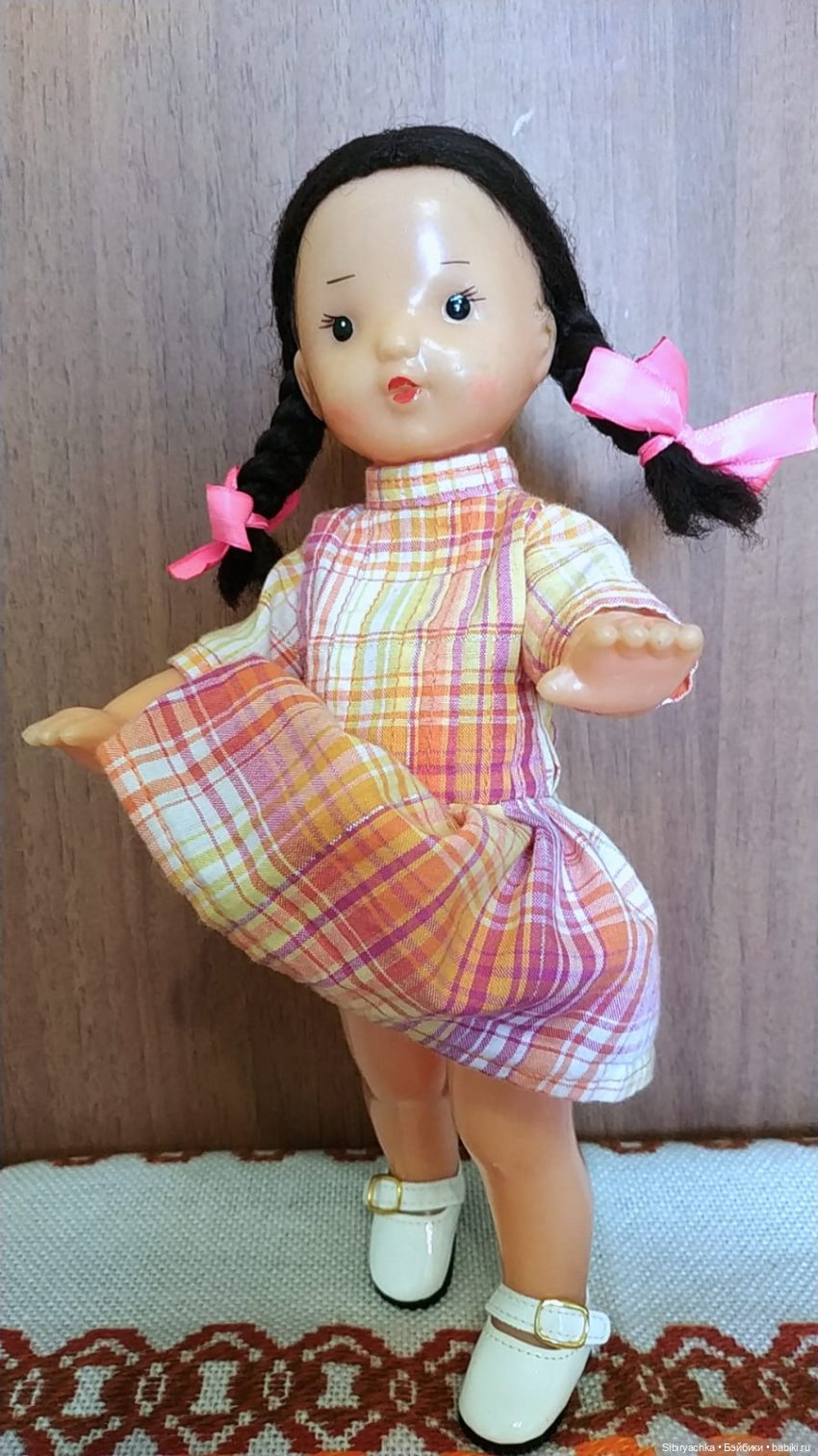 Новое платье Юляшки — Советские винтажные куклы (СССР): Ленигрушка