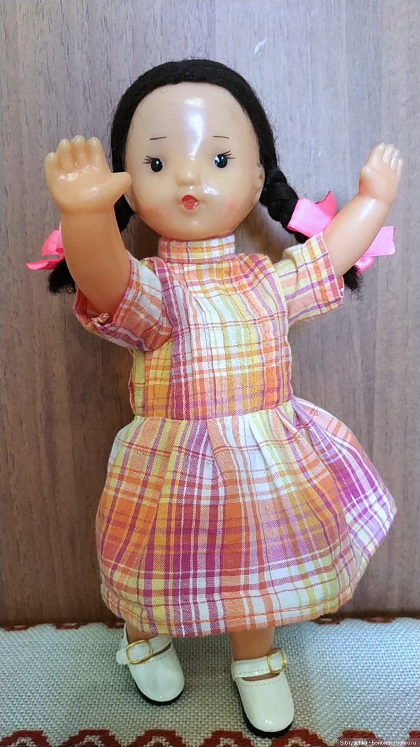 Новое платье Юляшки — Советские винтажные куклы (СССР): Ленигрушка (фото 9)