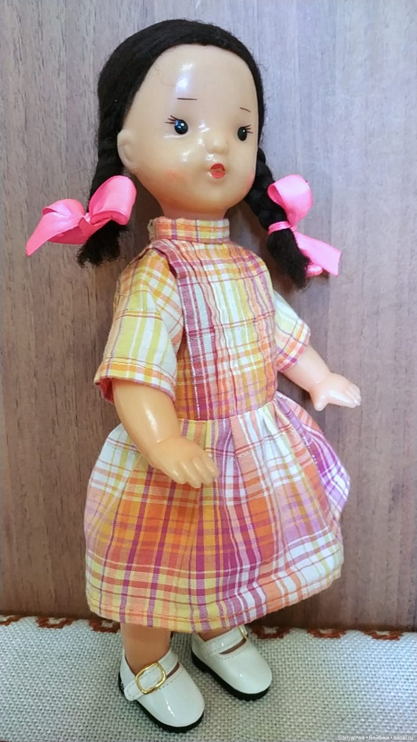 Новое платье Юляшки — Советские винтажные куклы (СССР): Ленигрушка (фото 3)