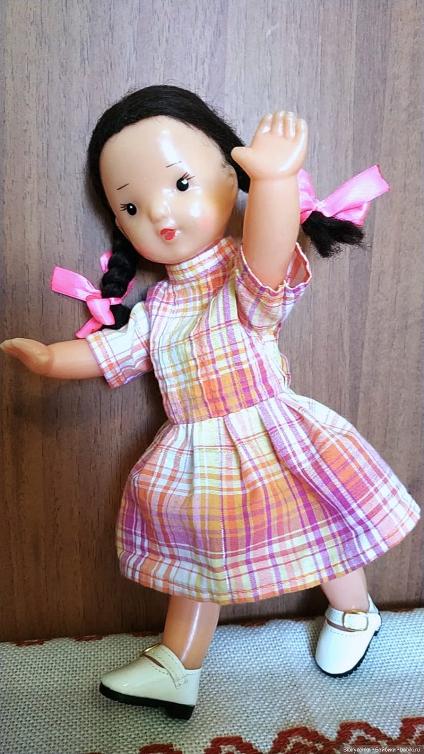 Новое платье Юляшки — Советские винтажные куклы (СССР): Ленигрушка