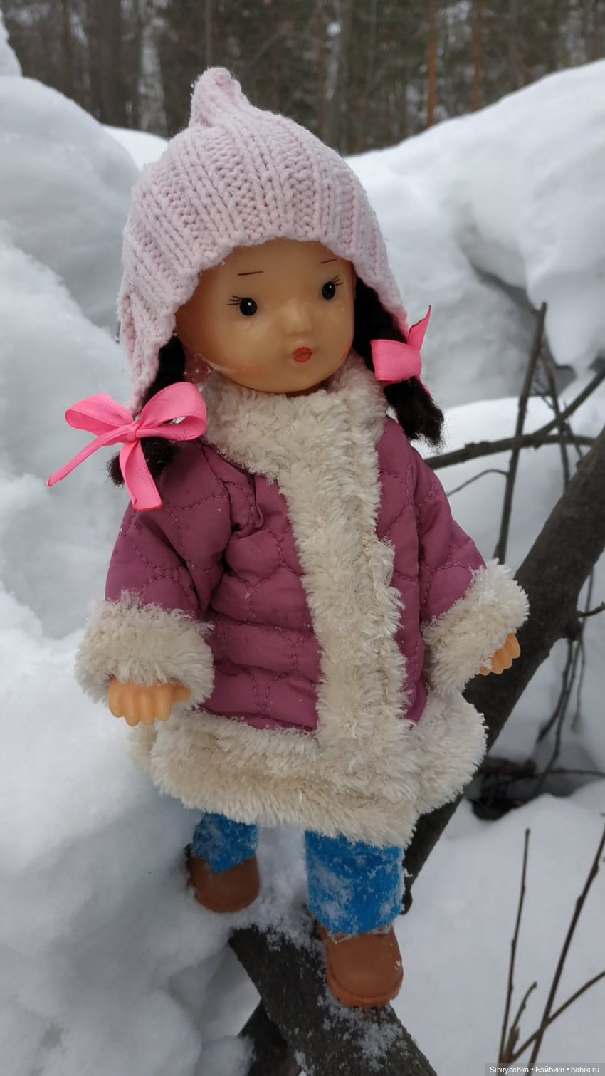 Прогулка Юляшки и Веты в любимом лесу