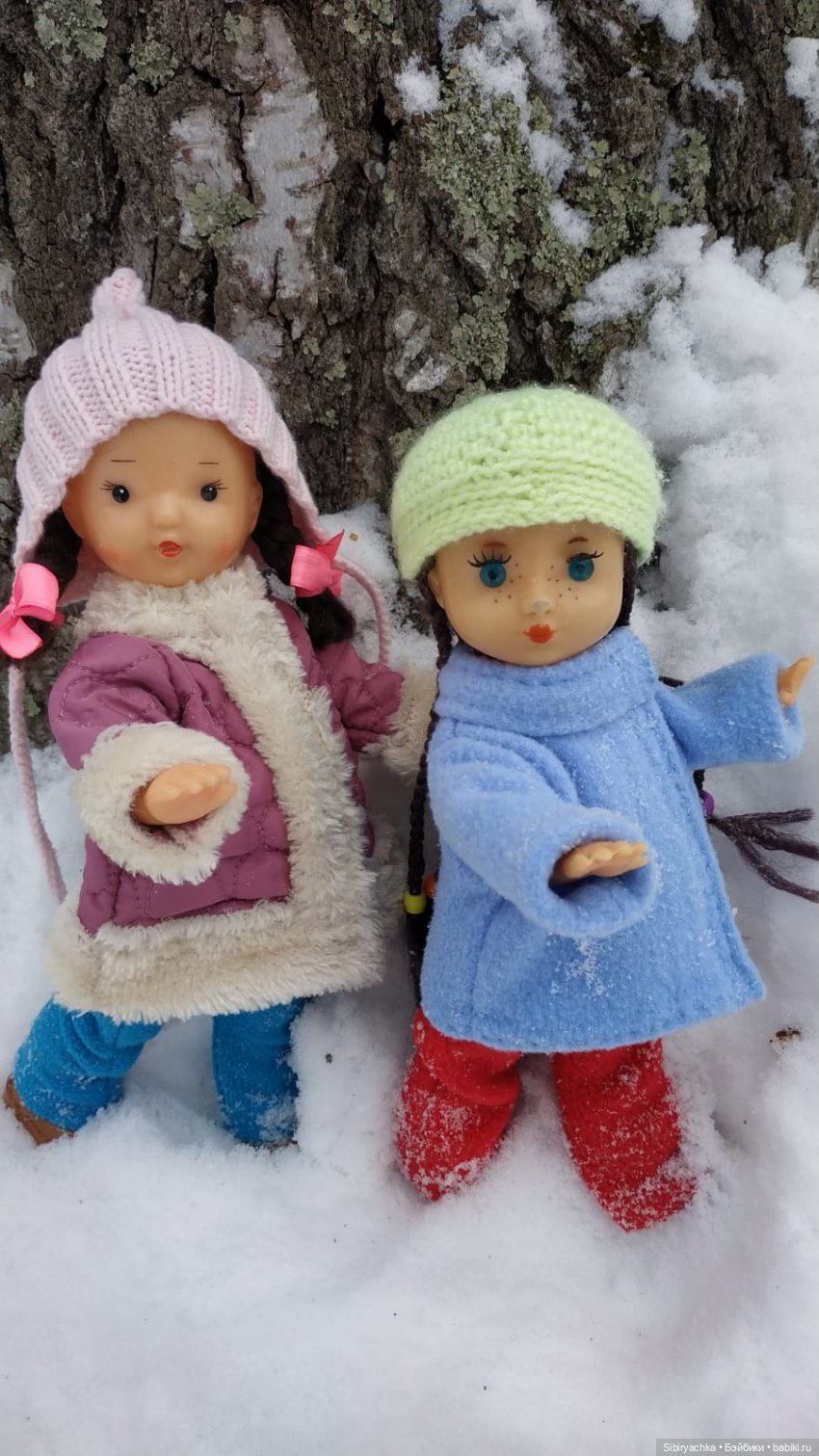 Прогулка Юляшки и Веты в любимом лесу