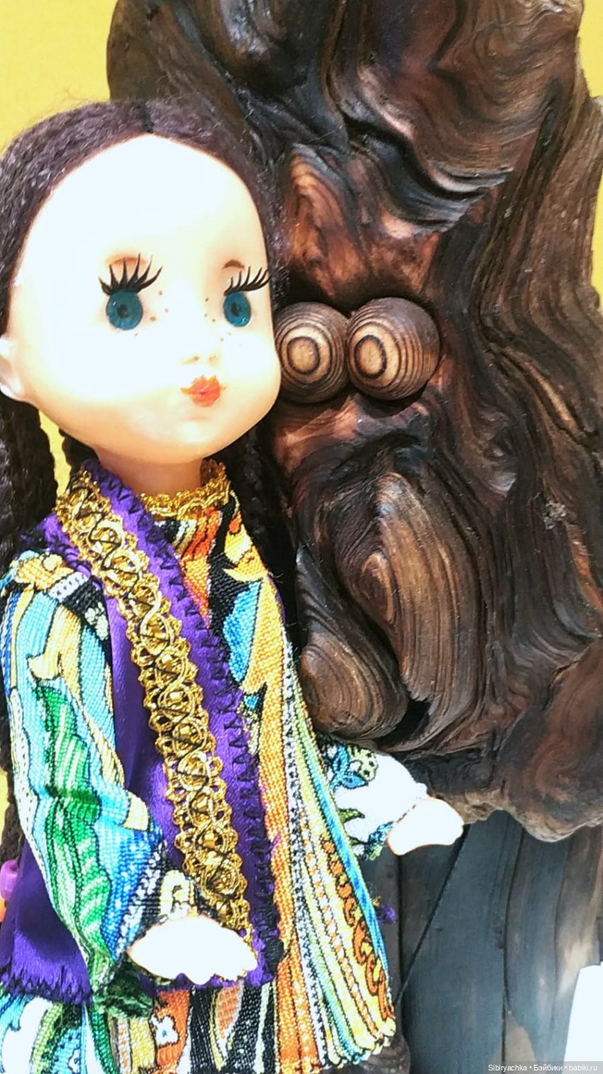 Вета отправилась на выставку или кто такие караканчики