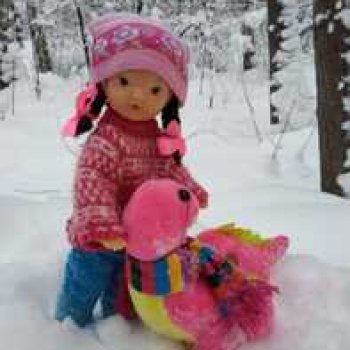 Новая подружка Юляшки.