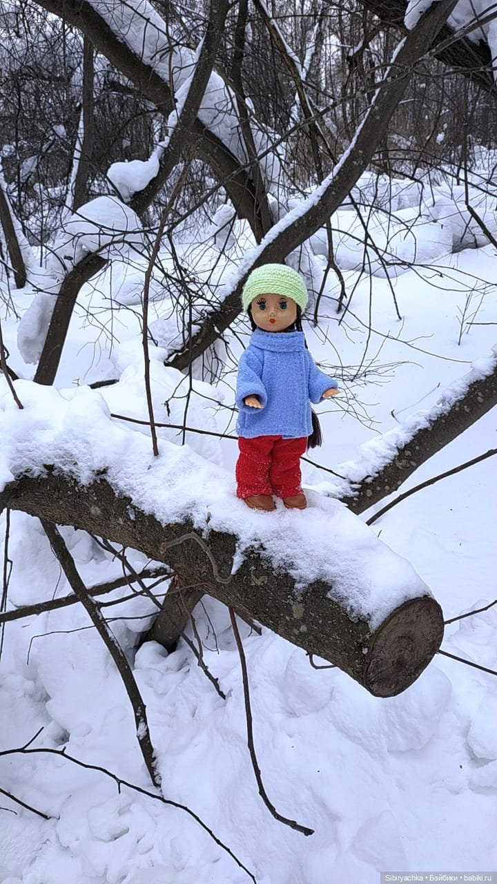 Первая лыжная прогулка Веты