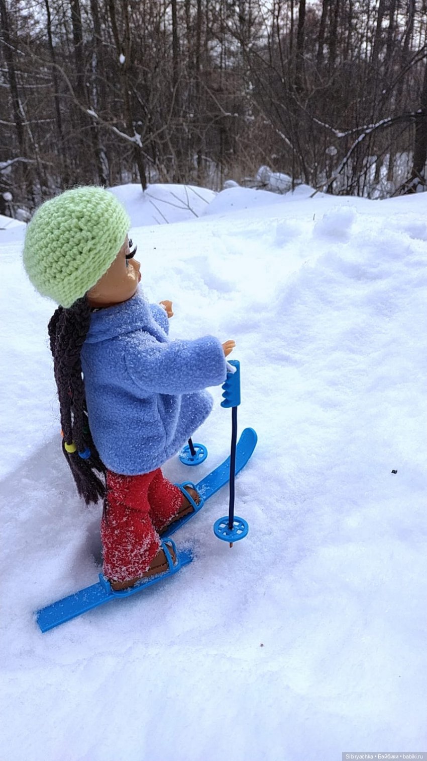 Первая лыжная прогулка Веты
