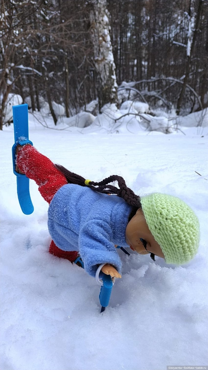 Первая лыжная прогулка Веты