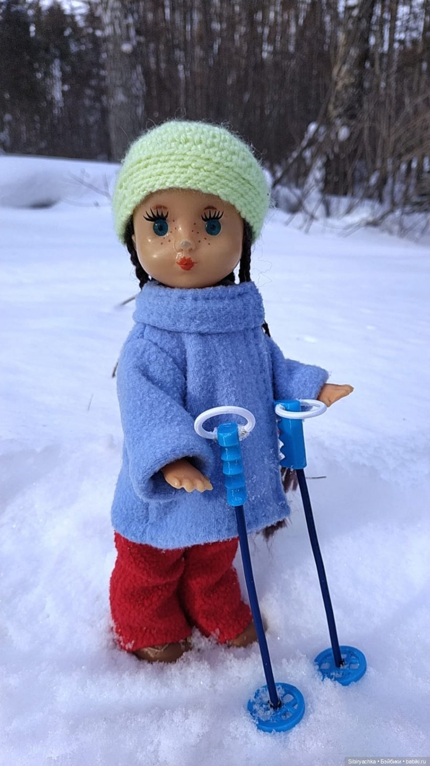 Первая лыжная прогулка Веты (фото 10)