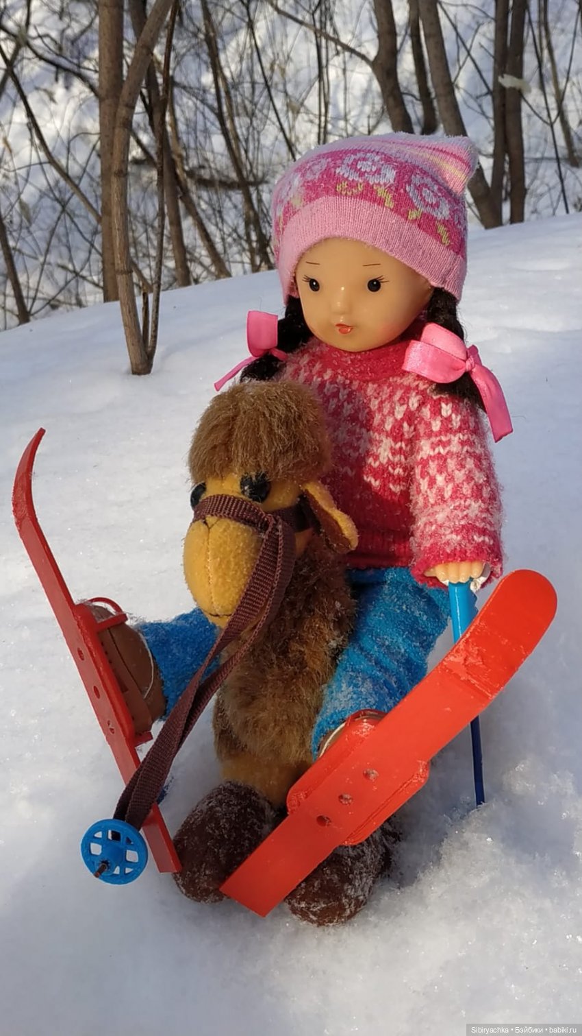 Лыжная прогулка Юляшки и Тома