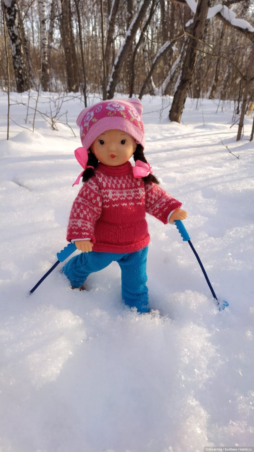 Лыжная прогулка Юляшки и Тома