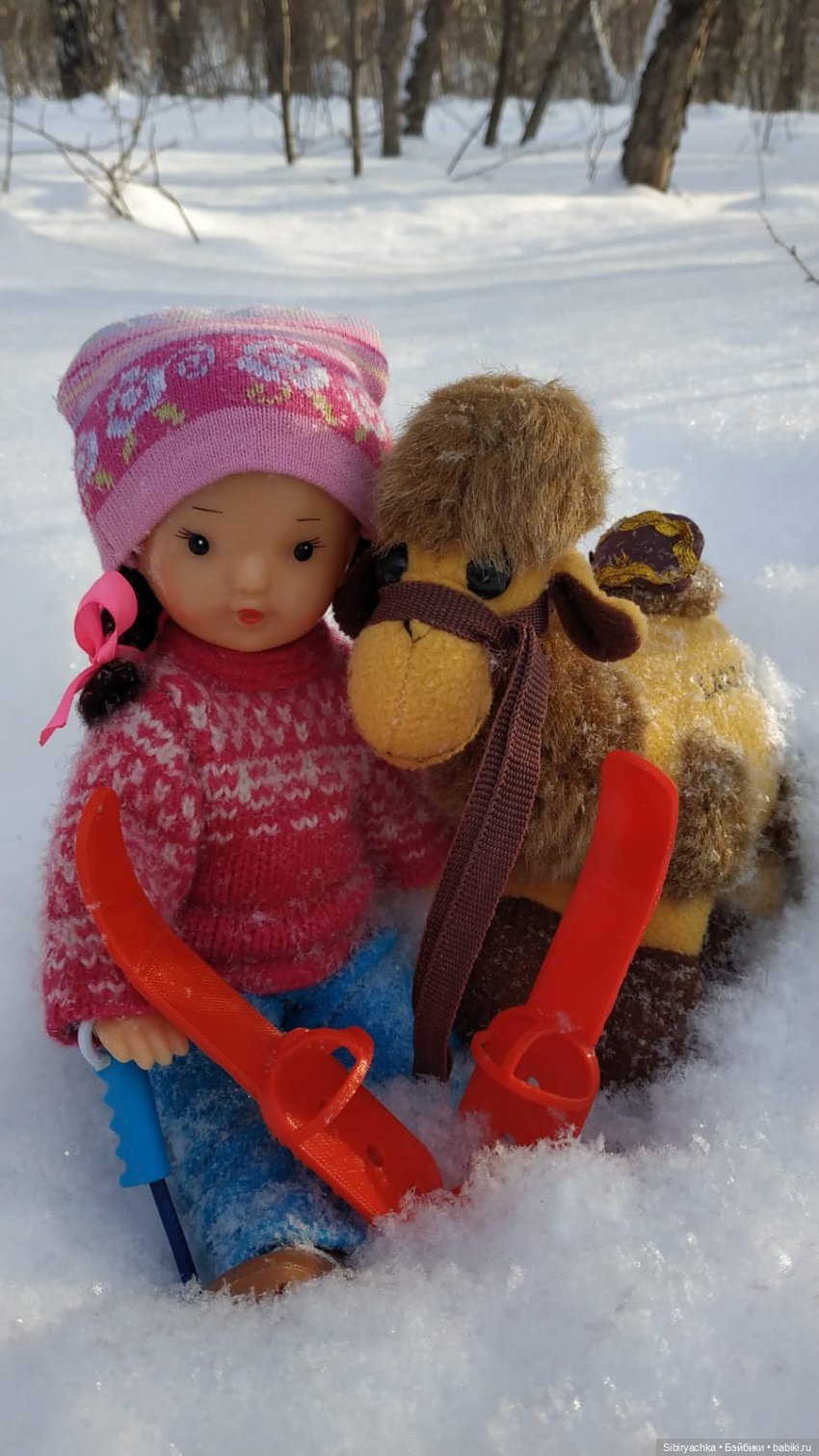 Лыжная прогулка Юляшки и Тома