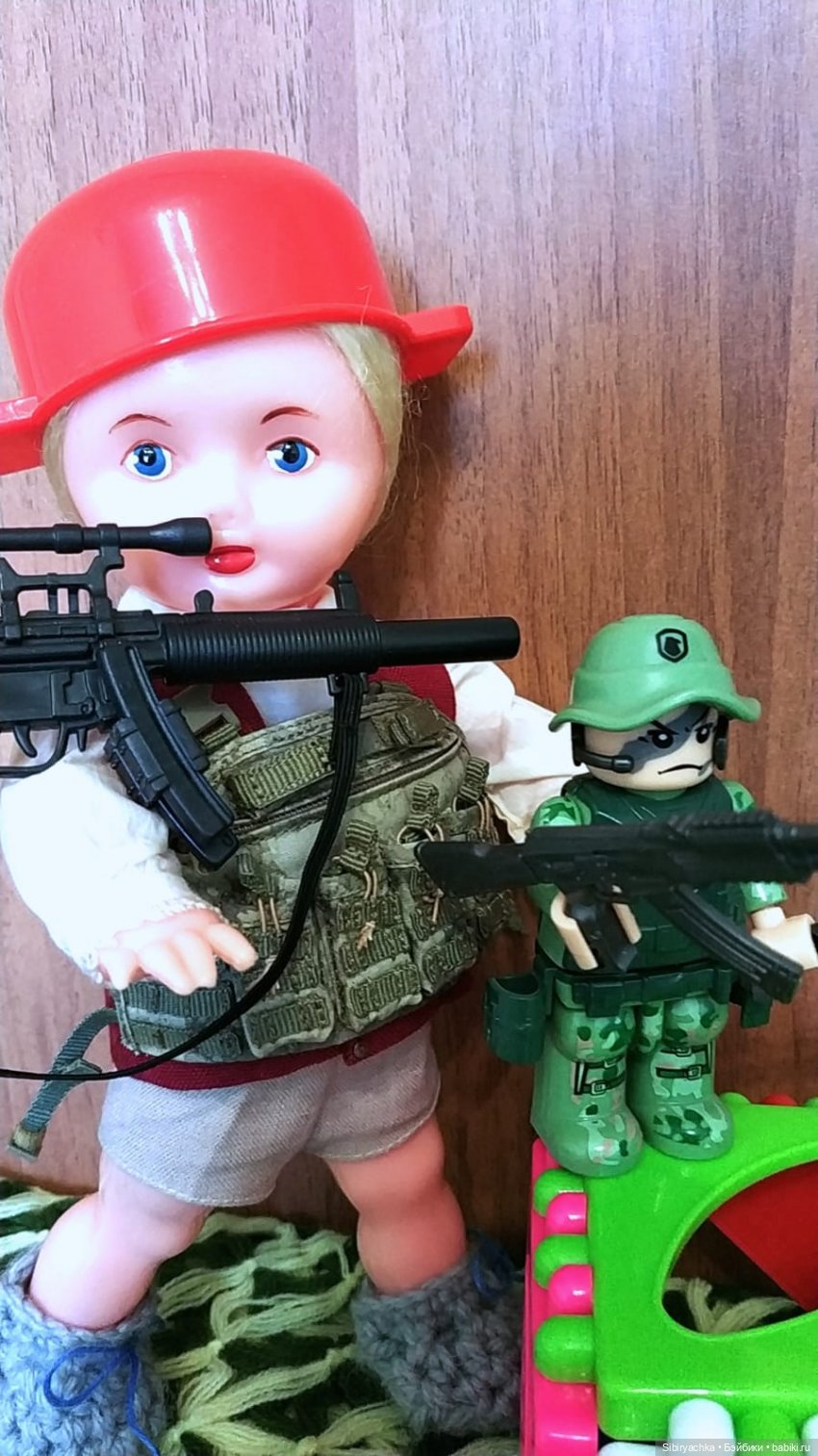 Военно-мирные игры Юляшки и Юри