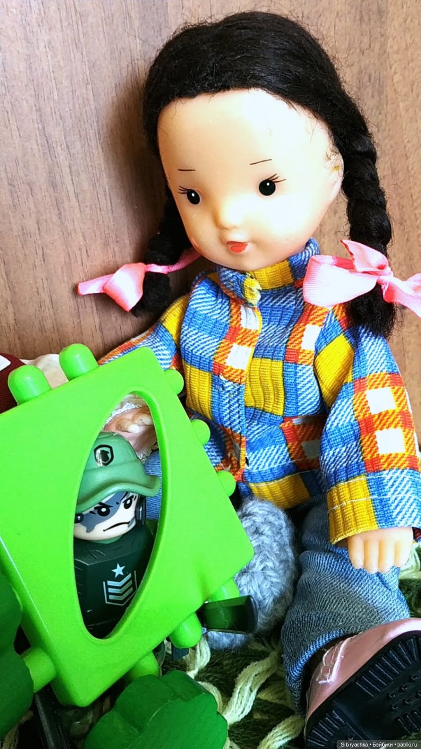 Военно-мирные игры Юляшки и Юри