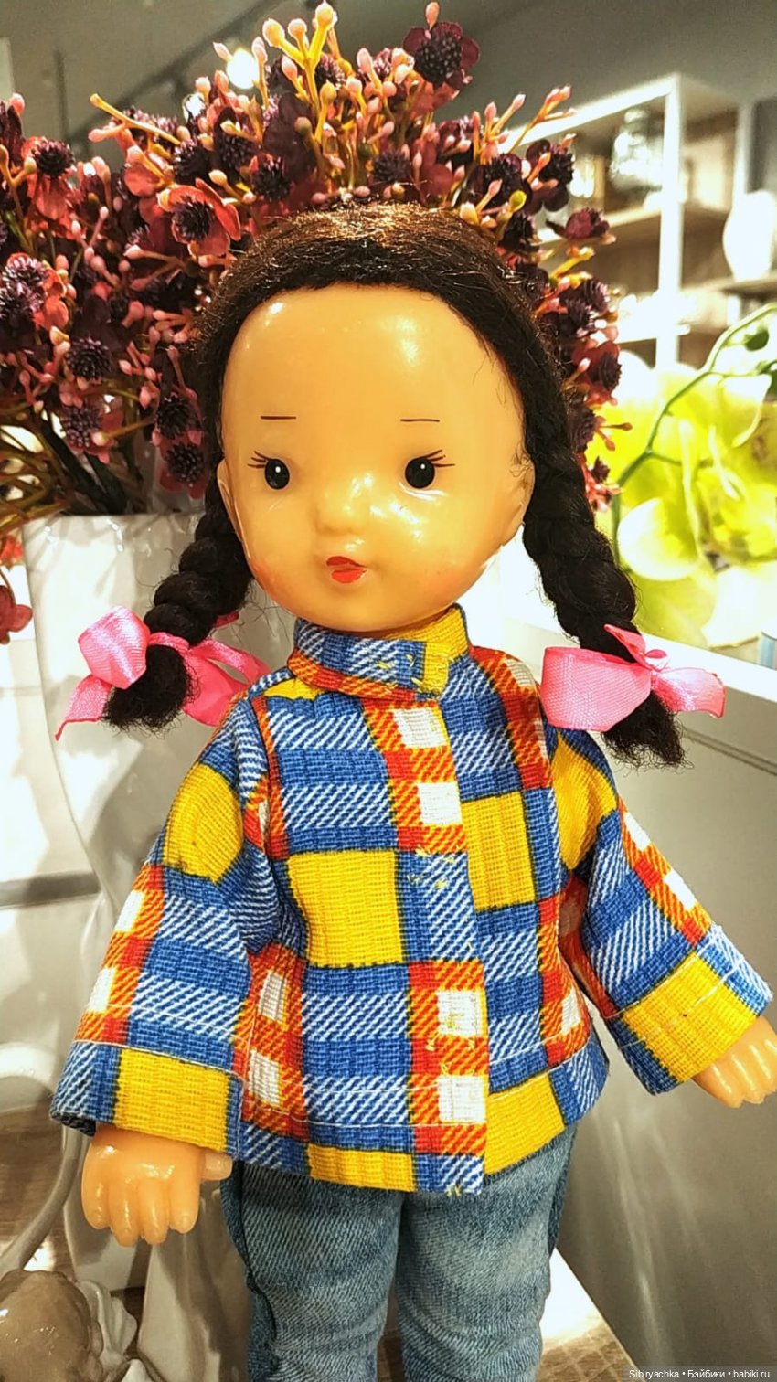 Прогулка Юляшки по торговому центру