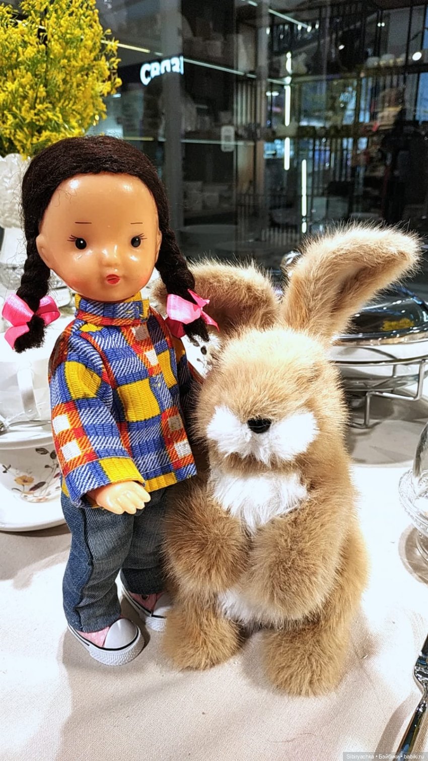 Прогулка Юляшки по торговому центру