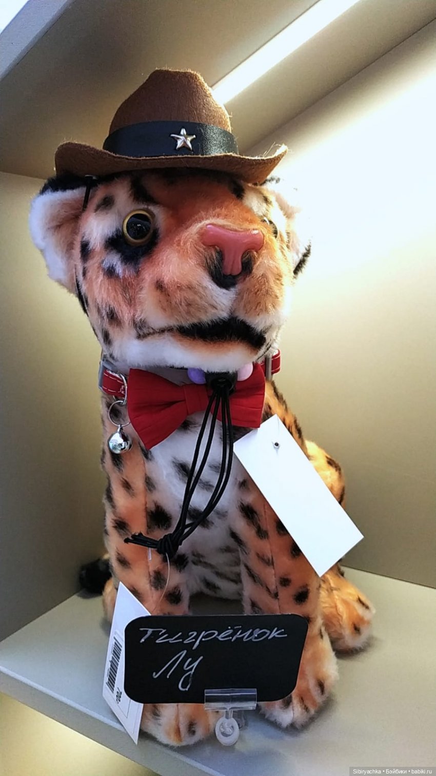 Прогулка Юляшки по торговому центру