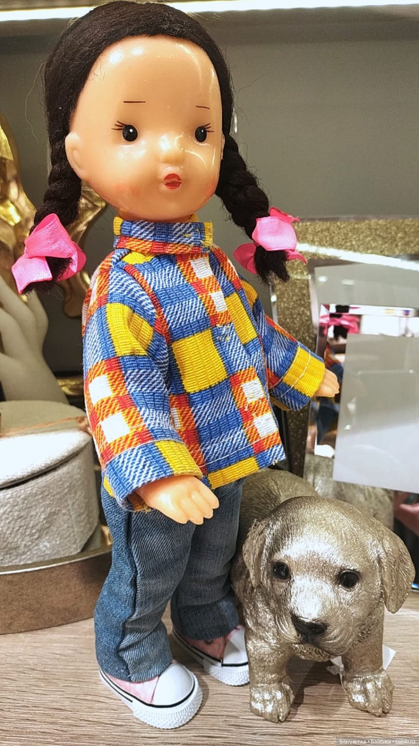 Прогулка Юляшки по торговому центру