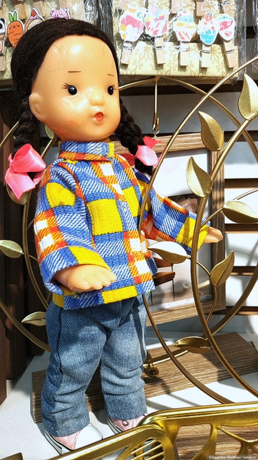 Прогулка Юляшки по торговому центру