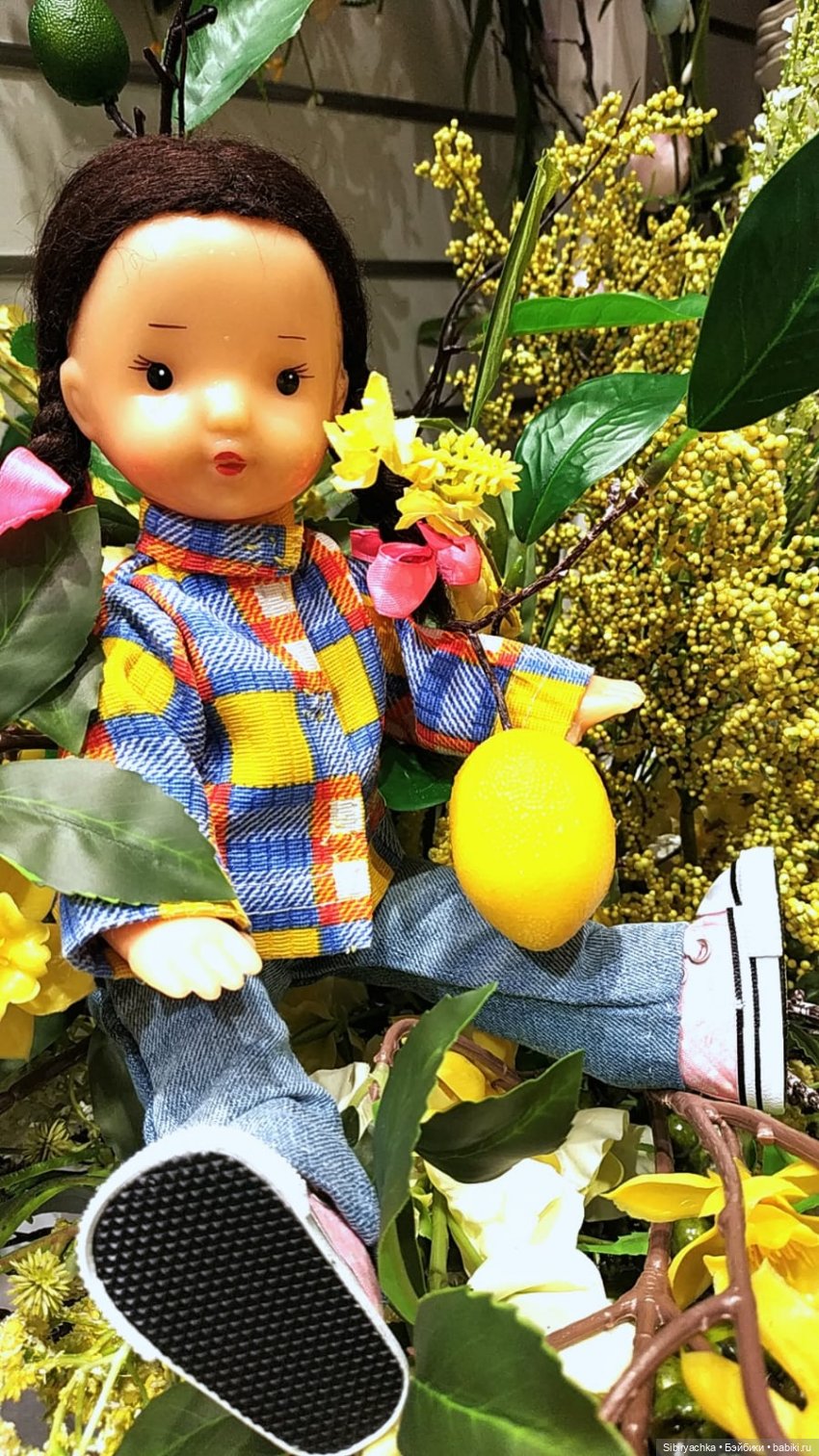 Прогулка Юляшки по торговому центру