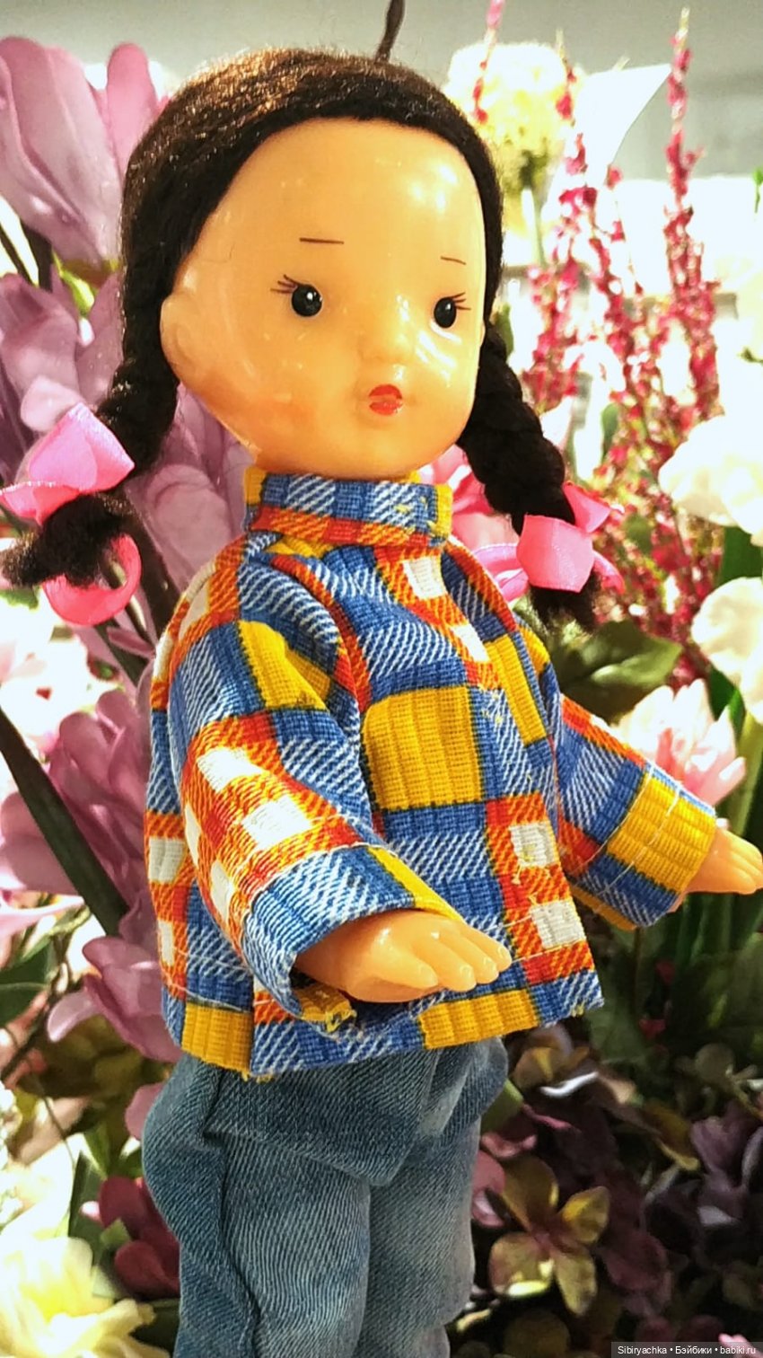 Прогулка Юляшки по торговому центру