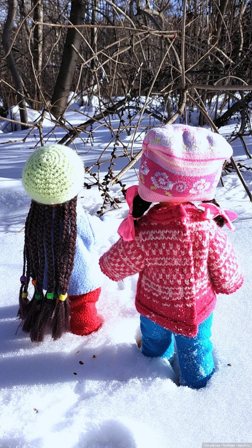 Юляшка, Вета и Том гуляют в лесу. Часть I (фото 10)