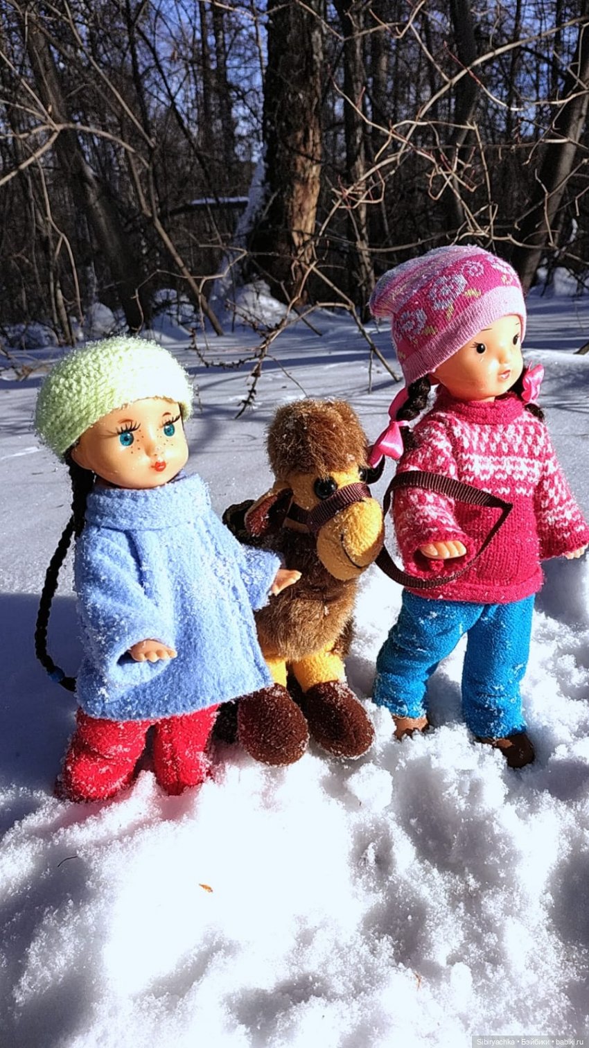 Юляшка, Вета и Том гуляют в лесу. Часть II (фото 4)