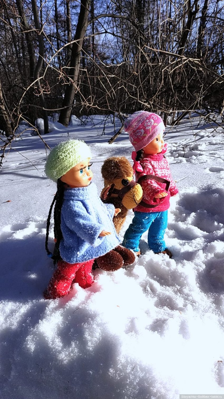 Юляшка, Вета и Том гуляют в лесу. Часть II (фото 2)