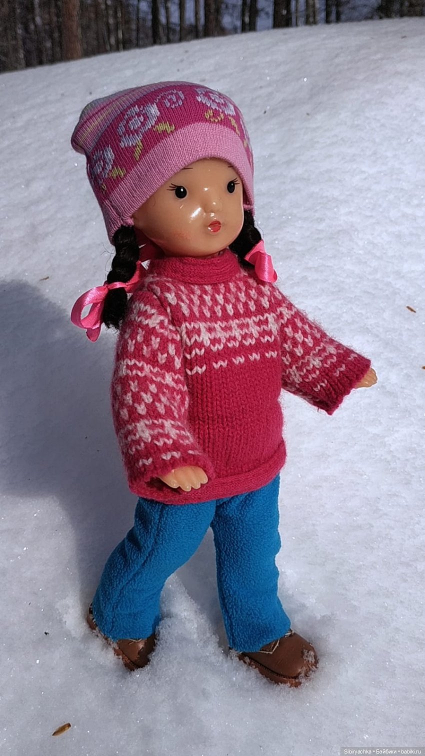 Юляшка и кот Сеня гуляют в лесу (фото 6)