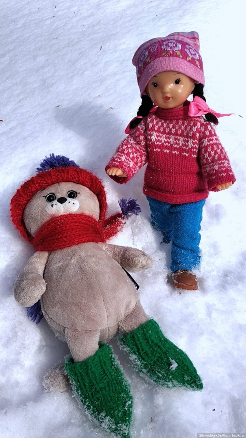 Юляшка и кот Сеня гуляют в лесу