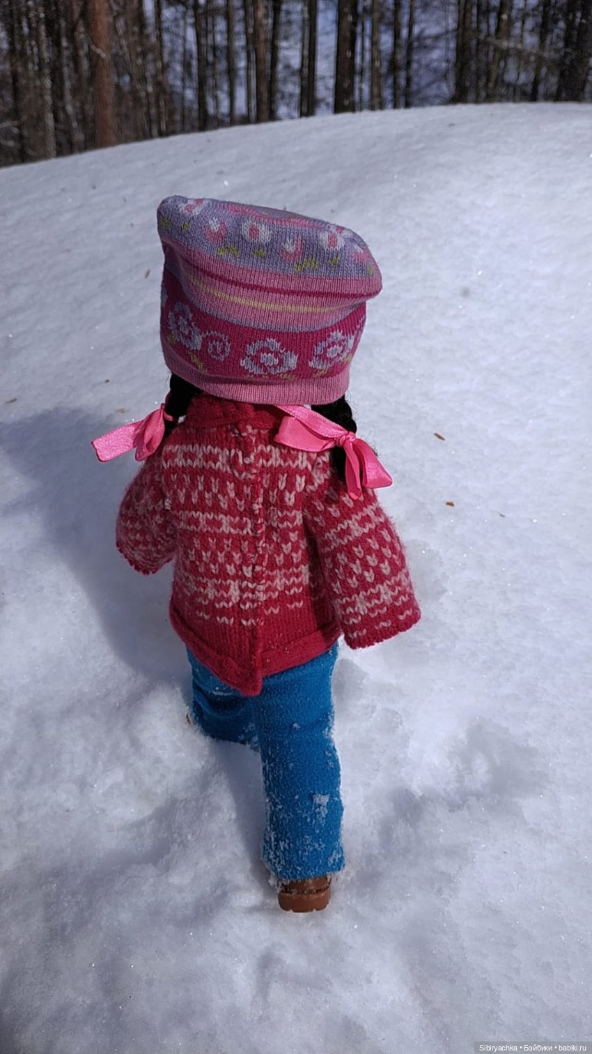 Юляшка и кот Сеня гуляют в лесу