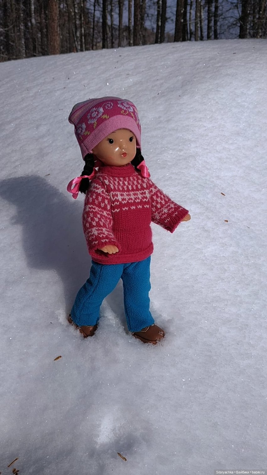 Юляшка и кот Сеня гуляют в лесу (фото 8)