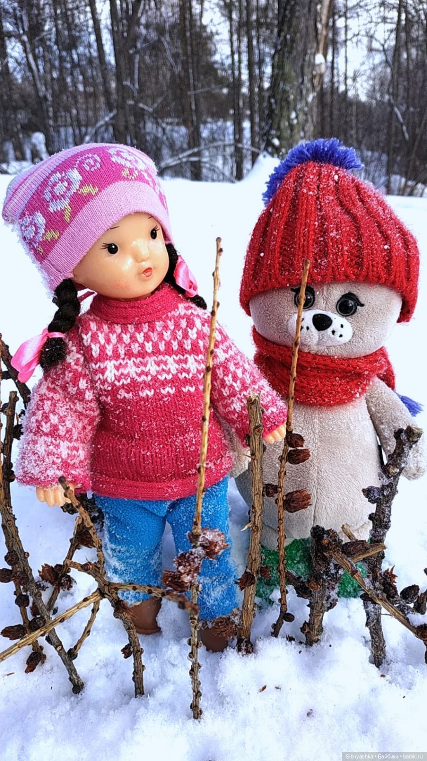 Юляшка и кот Сеня гуляют в лесу